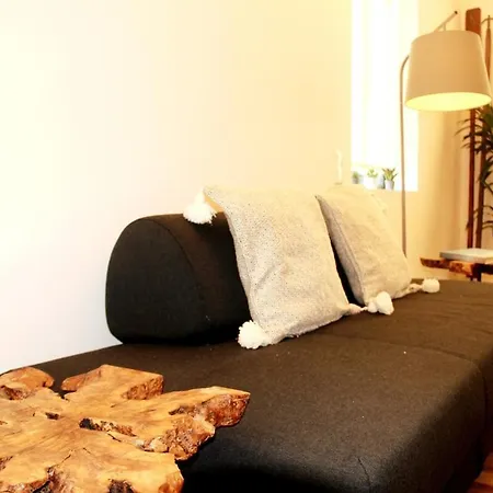 Apartment Modern Coastal Ocean Breeze | & Town *