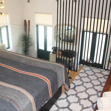 Apartment Modern Coastal Ocean Breeze | & Town