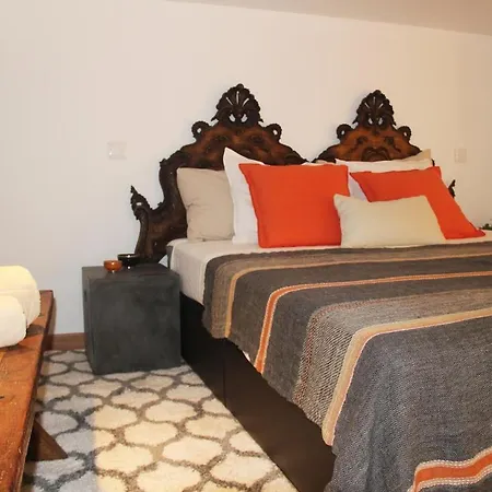Modern Coastal Ocean Breeze | & Town Apartment *